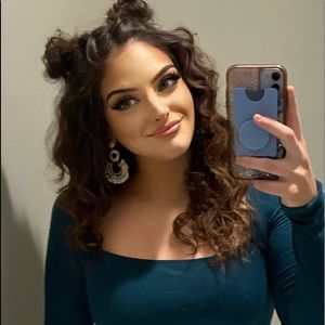 Meet your Posher, Kelli